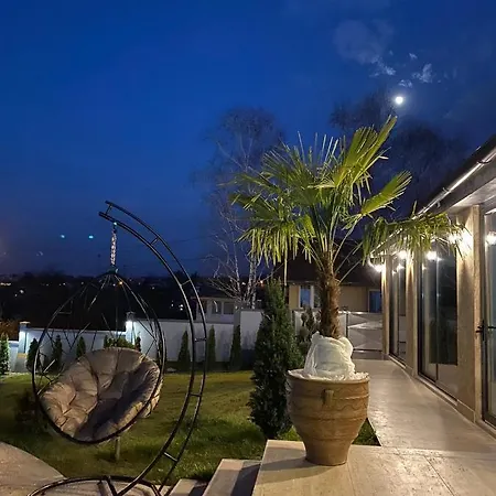 ヴィラ Lux Aleksandar Sremska Kamenica