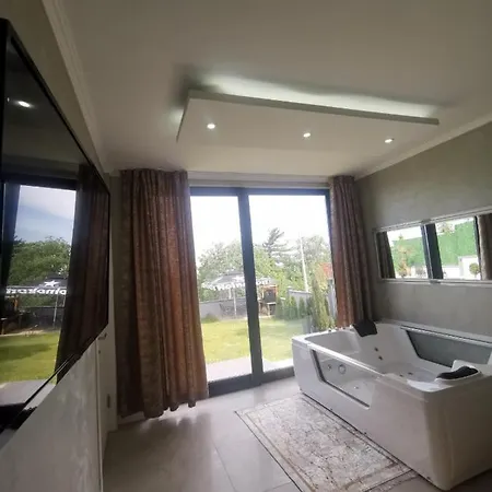 Lux Aleksandar ヴィラ Sremska Kamenica